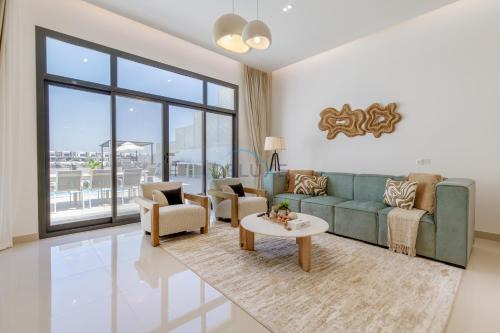 Sharm Villa | Pool and Sea Views 3BR and Assistant's Room Villa with Beach Access and BBQ Facilities, Sharm - Al Dana Villa, Al Dana Island by Deluxe Holiday Homes