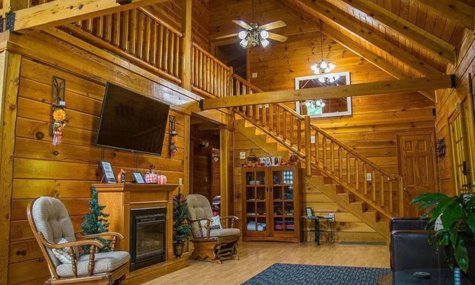 Stanton House | Pool - Fire Pit - RV Parking - Family Friendly