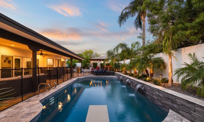 Santiago House | Pool, foosball, family fun at Always Summertime!