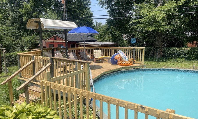 Lexington House | POOL! Game room with 5 beds
