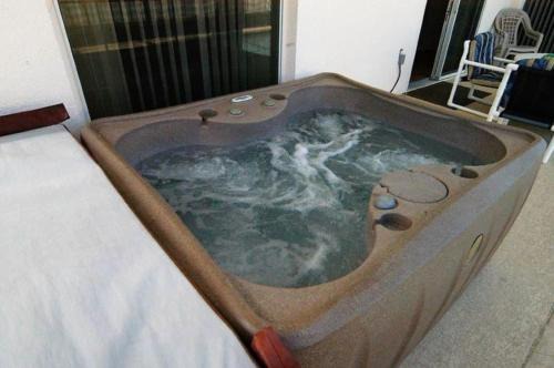 Cumbrian Lakes House | Pool Hot Tub Game Room Near Theme Parks