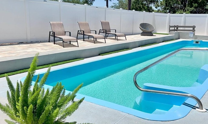 New Port Richey House | Pool House 3B/2B 5 min Anclote Beach