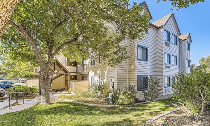 Greenwood Village Apartment | POOL, laundry in-unit, super clean, 2-bed 2-bath, unique decor & gas fireplace