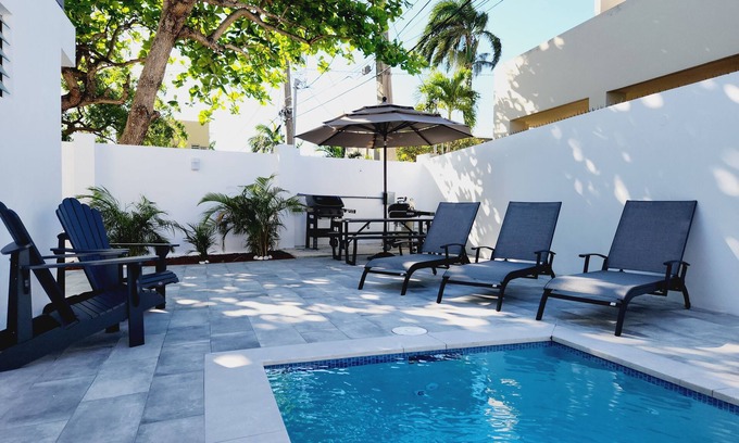 Punta Las Marias House | Pool Mansion walk to Beach, sleeps 30+guests