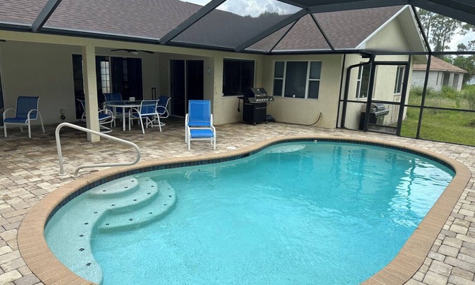 Lehigh Acres House | Pool, space, privacy, location!