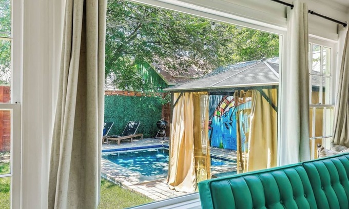 Cherrywood House | Pool & Vibes, Relaxing and Fun!