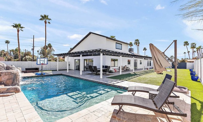 Avant House | Pool Water Slide!+Heated Pool~Games~Outdoor Fun!