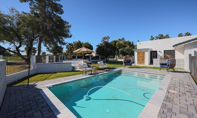 Litchfield Park House | POOL & Wigwam Gold Course Golf views in desirable Litchfield Park, AZ