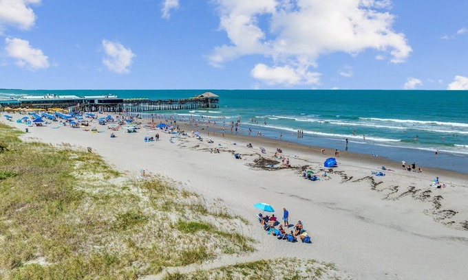 Avon By The Sea Condo | Poolfront 2BR Condo W/BBQ Steps To Beach & Pier, Space Center & Parks!