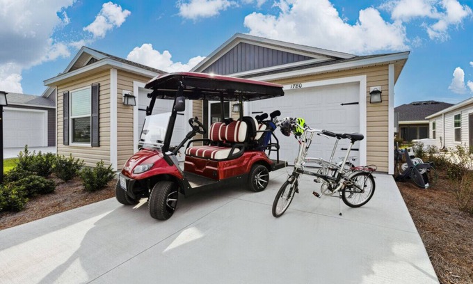 Sumter County Villa | Pools and Golf 2 Min from the Home