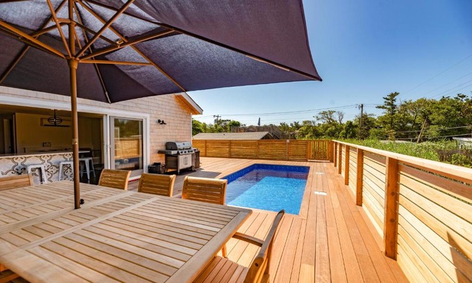 Ocean Bay Park House | Poolside Chic by the Sea