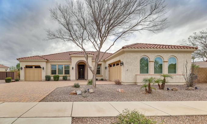 Queen Creek House | Poolside Relaxation: Queen Creek Oasis!