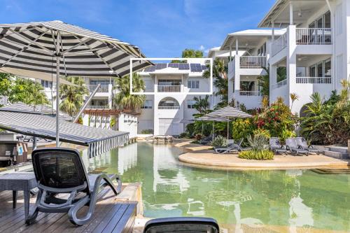 Port Douglas Apartment | Poolview Dual-key studio & BR 79 at Portsea