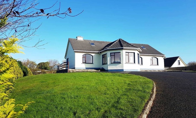 Inverin Ski Chalet | Pooreen House offering views of the Atlantic Ocean