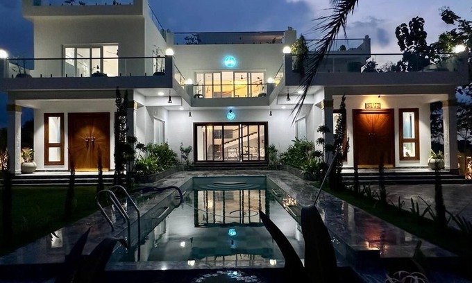 Chevella Villa | Poorna: New Luxury 5 BHK Villa w/Pool, Jacuzzi & Views
