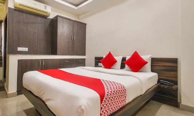 Kollur Hotel | POP Hotel Jaganmatha Orchids