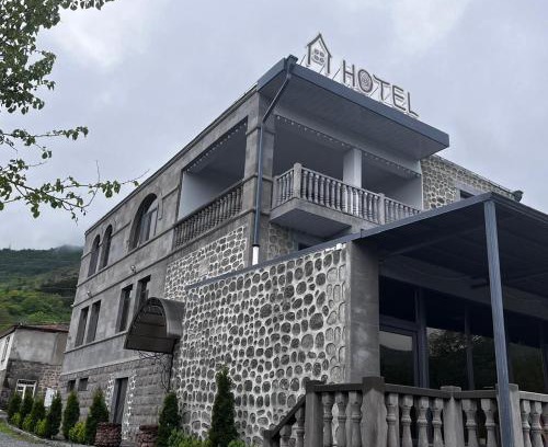 Goris House | Popock Goris