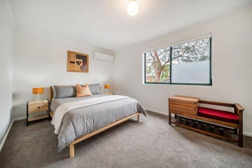 Mile End House | Poppy on the Lane - WiFi CBD
