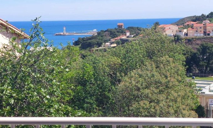 Port-Vendres Apartment | Port-Vendres, Appartement climatisé Vue Mer ! Le port à 3 minutes !
