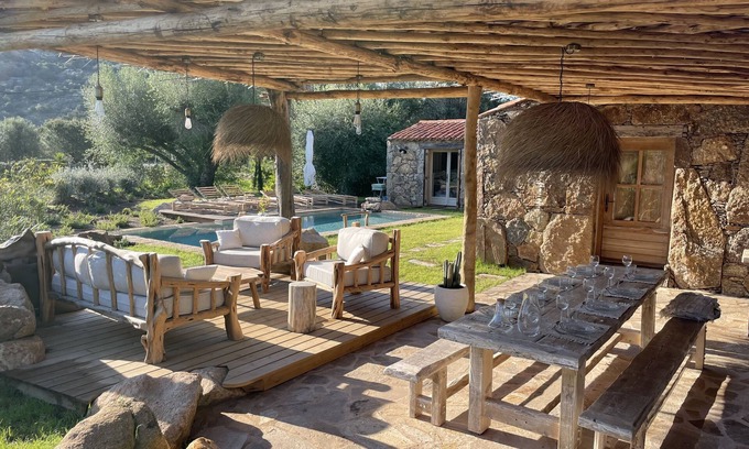 Porto-Vecchio House | Porto Vecchio near Palombaggia, pretty sheepfold with heated pool
