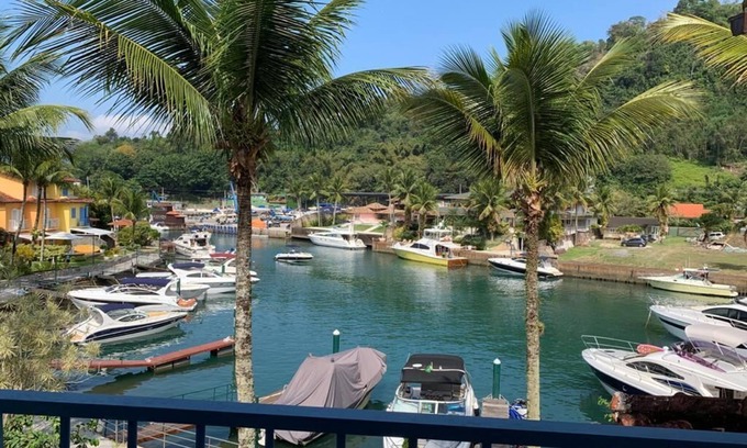 Portogalo House | Portogalo - Canal House (50m from the beach) + Speedboat