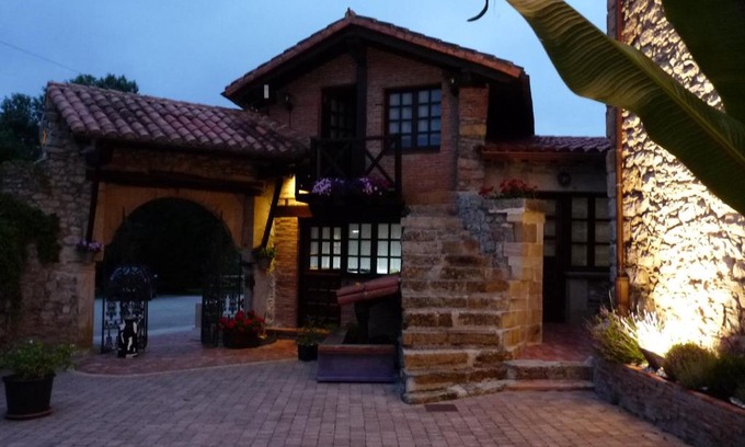 Castanedo House | Posada El Pozo