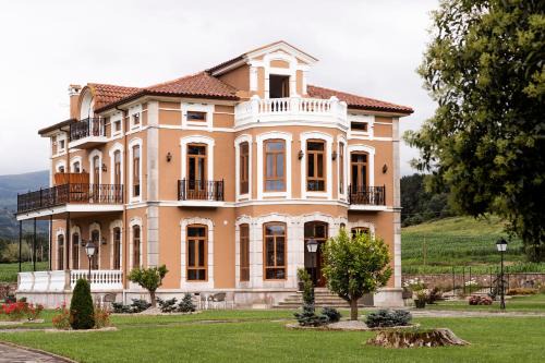 Santa Maria de Cayon Hotel | POSADA SEMILLA