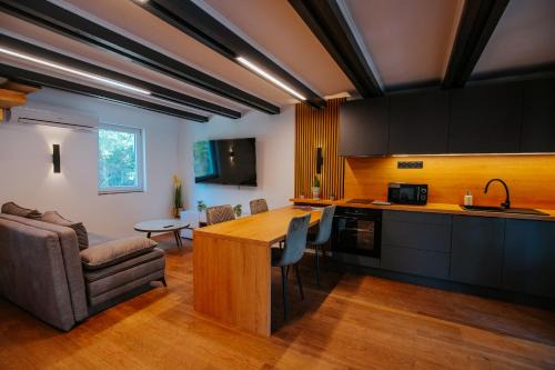 Pilismarot House | Poseidon