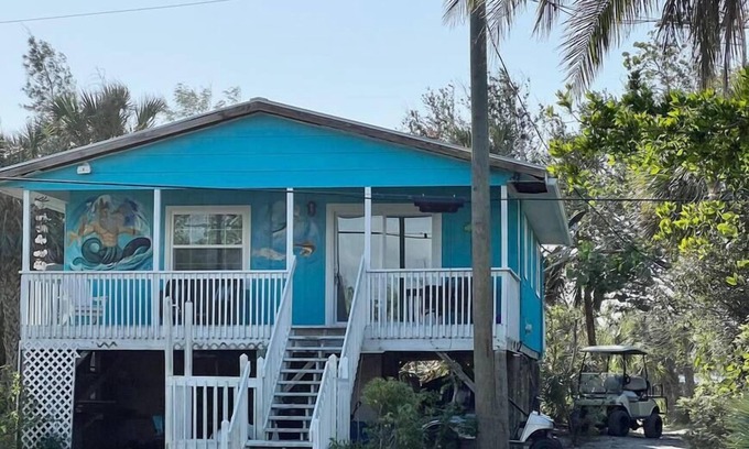 Placida House | Poseidon's Dream: Cozy Bayfront Cottage with Private Dock!