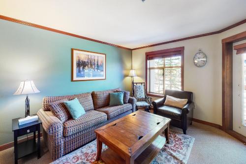 Salt Lake Mountain Resorts Apartment | Powderhorn Lodge 214 Perfect Solitude Escape