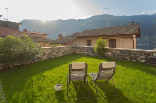 Torno Apartment | Pozzo Vertical Apartment with garden and parking by Rent All Como