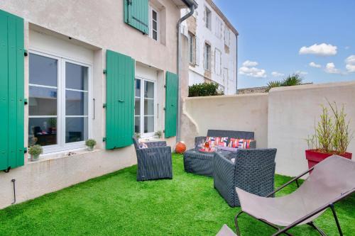 Saint-Martin-de-Re Apartment | Près du Port de St-Martin-de-Ré avec terrasse
