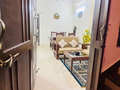 Bhopal Apartment | Prabha Homestay
