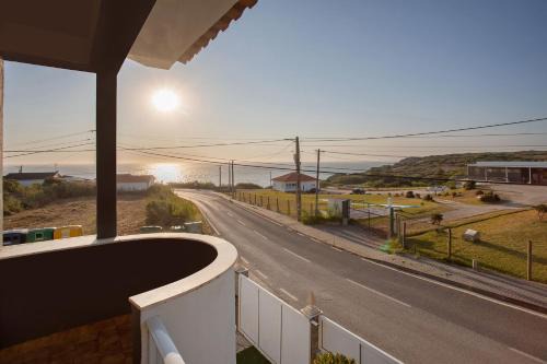 Torres Vedras Villa | Praia Azul Beach and Sun