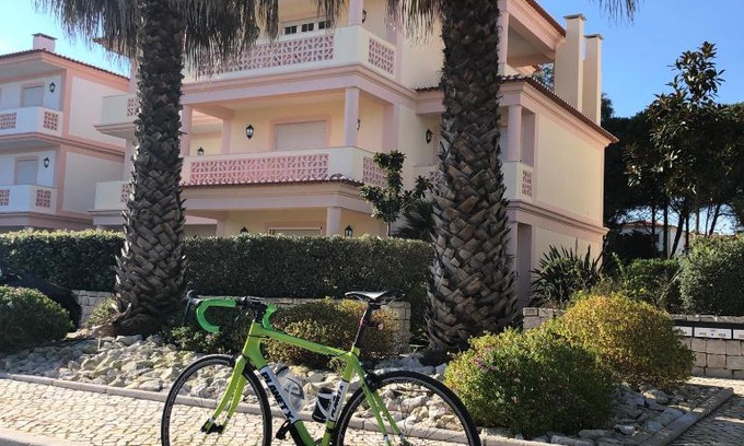 Praia del Rei Apartment | Praia D'El Rey - Caravelas