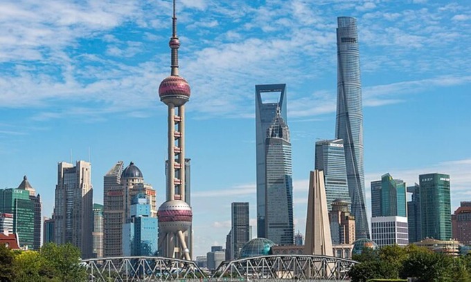 Lujiazui Apartment | Premier 2 Bedroom Apartment at at Huaihai Road Huangpu Shanghai