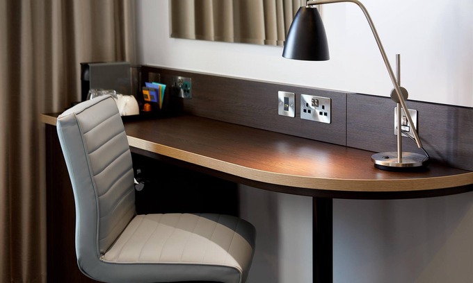 Enfield Lock Hotel | Premier Inn London Enfield