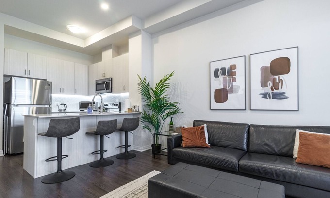 Halton Regional Municipality Condo | Premium 1 Bed w/Rental Car, WiFi, Netflix and Prime Included