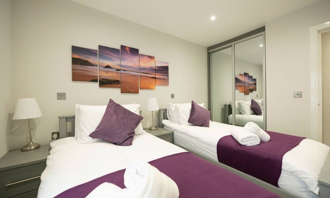 Reading Apartment | Premium 2-Bed, 2-Bath Apartment by KSA