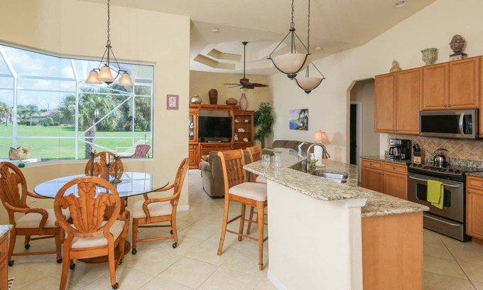 Long Meadow House | 🥇 Premium 2bd villa close to Disney (CH840)
