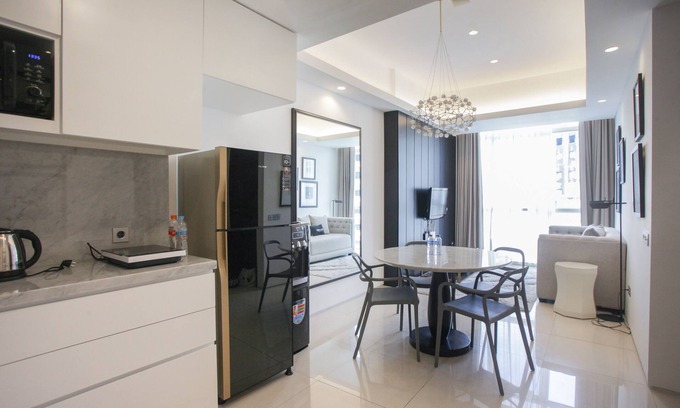 Ngagel Apartment | Premium 2BR Apartment near Marvell City Mall at The Linden