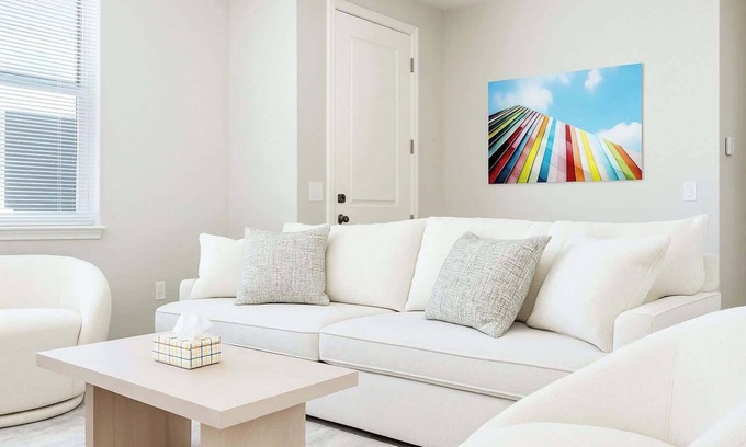 Glendale Apartment | Premium 3Bed | 2BR | 2Bath | 70" Smart TV | 2Bath