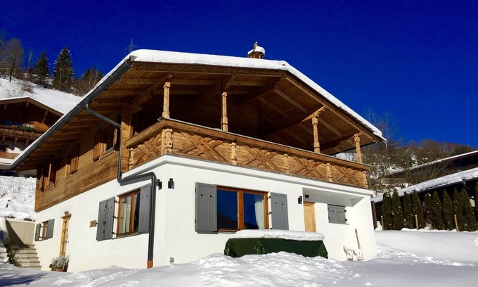 Kaprun Ski Chalet | Premium Chalet with great Mountain View