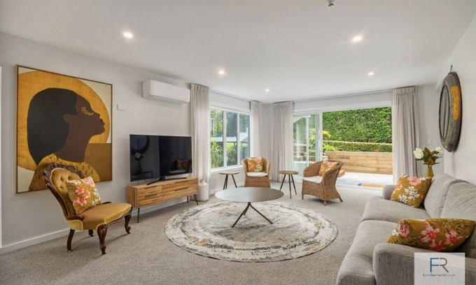 Orakei Apartment | Premium Coastal Apartment