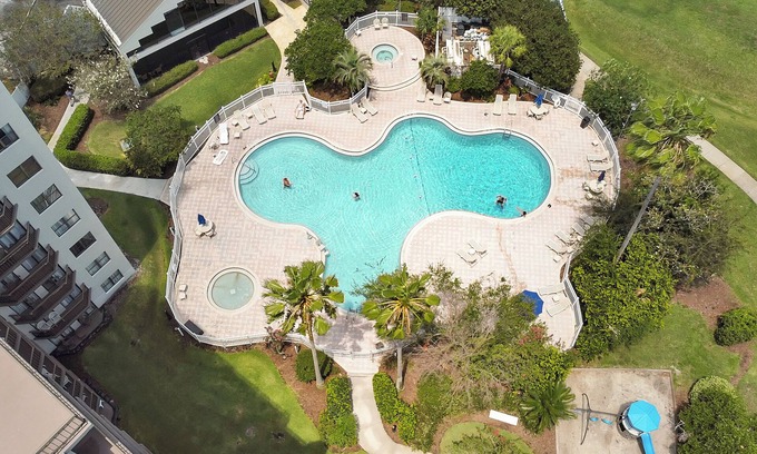 Southwest Orlando Resort | Premium Condos near Universal Studios