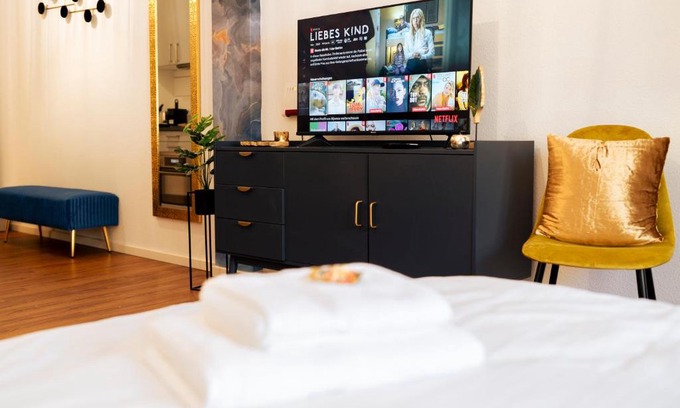 Mannheim Apartment | Premium Studio - 1 Min to HBF