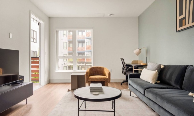 Walnut Creek Apartment | Premium Walnut Creek 1BR w/A/C & W/D, near BART, by Blueground
