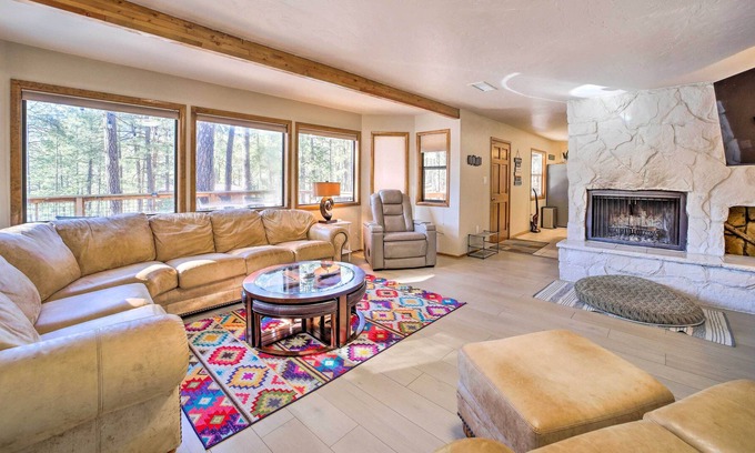Prescott Cabin | Prescott Cabin Rental w/ Deck - Pet Friendly!