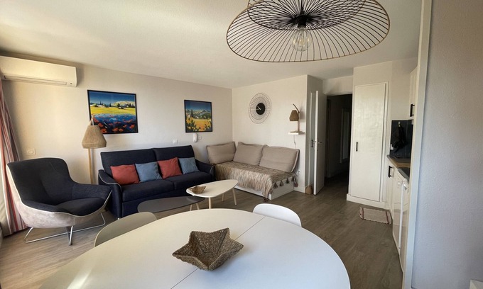 Giens Apartment | Presqu'ile de Giens - Apartment T2 - Terrace sea view - Waterfront
