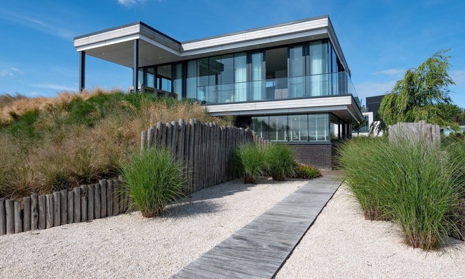 Arnemuiden Villa | Prestigious 10-person Strandvilla with a spacious outside area